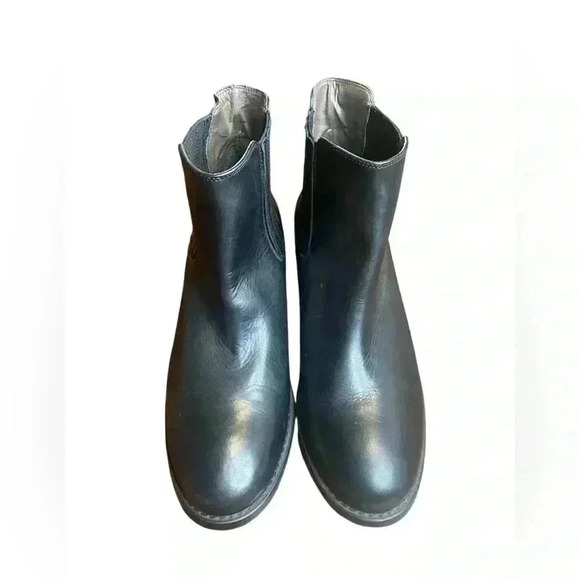 Bella Vita man’s leather black made in Italy booties sz 9 N NWOT ankle elastic - Picture 2 of 6